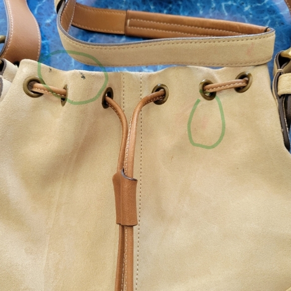 Coach suede vintage drawstring bucket bag. - Picture 9 of 9